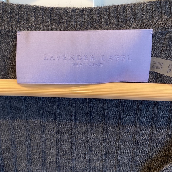 Holiday Vibes! Vera Wang Lavender Label merino wool cardigan - Picture 6 of 12